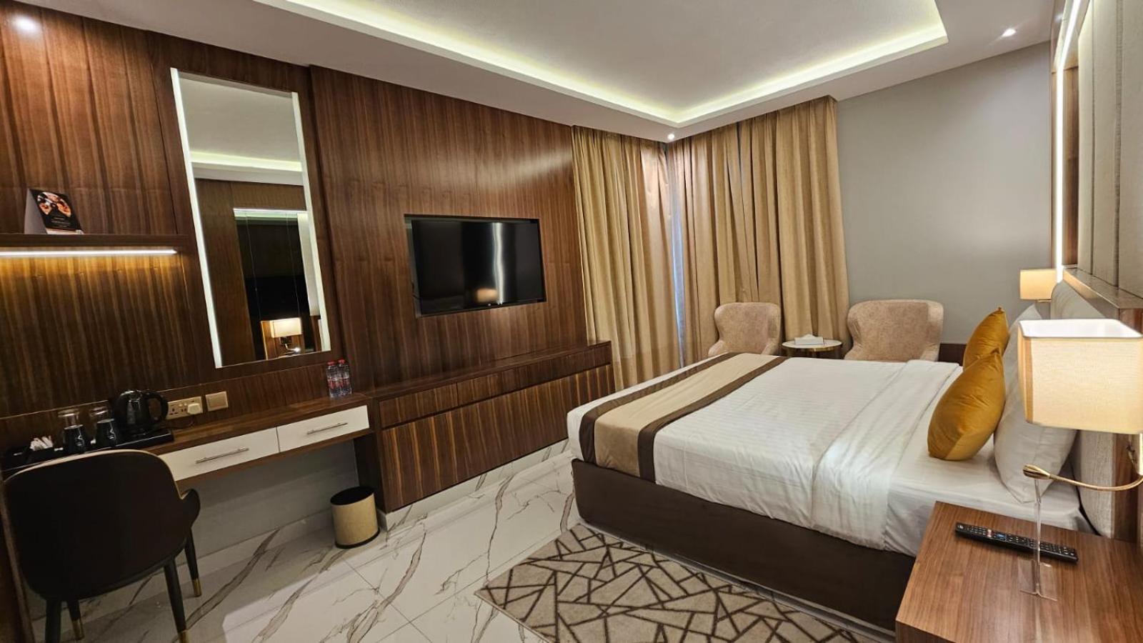 Concorde Deira Hotel -Formerly Golden Tulip Deira Hotel Ντουμπάι Εξωτερικό φωτογραφία